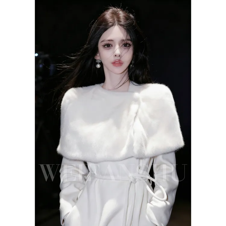 WEIFANSHU/魏凡舒【梅里雪山】新款设计感贵妇披肩羊绒澳毛大衣外套