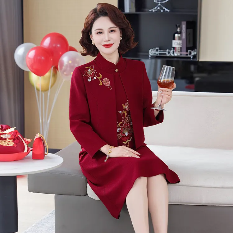 喜婆婆婚宴礼服秋装2025新款高贵两件套中老年妈妈春秋连衣裙
