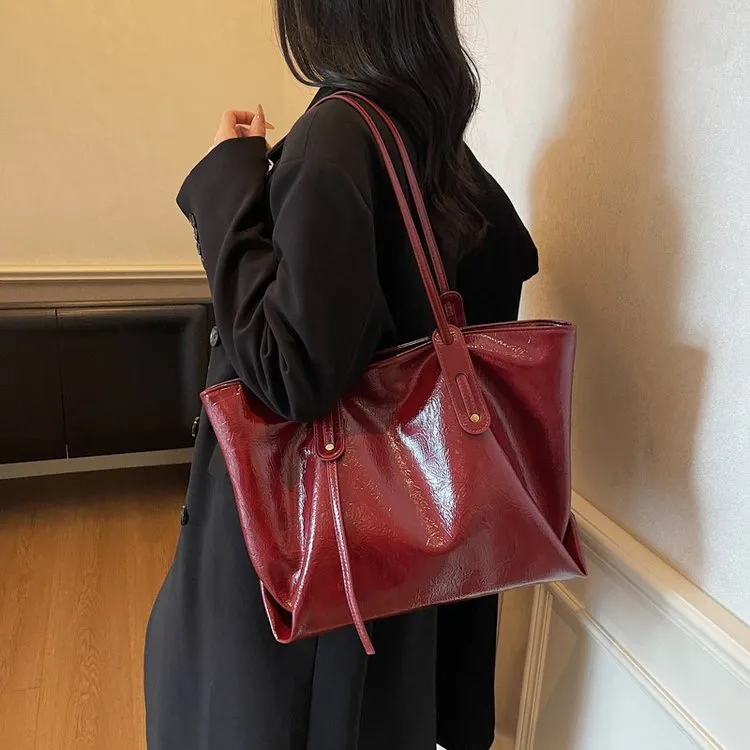 红色大容量托特包女2025新款高级质感单肩通勤包简约新娘包结婚包