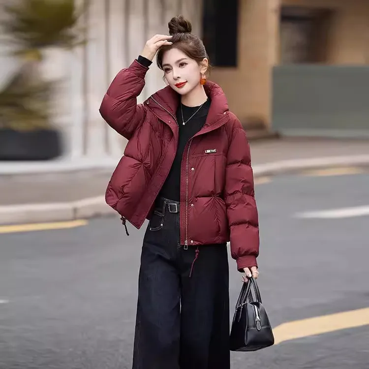 羽绒服女短款2025冬季新款宽松大码小个子保暖高端外套90白鸭绒