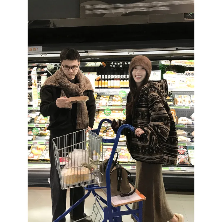 夏诗文 复古费尔岛提花摇粒绒卫衣时装感蝙蝠袖夹棉连帽外套汉服