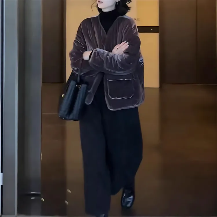 欧货网红时尚套装2025冬季新款简约百搭宽松保暖丝绒外套+阔腿裤