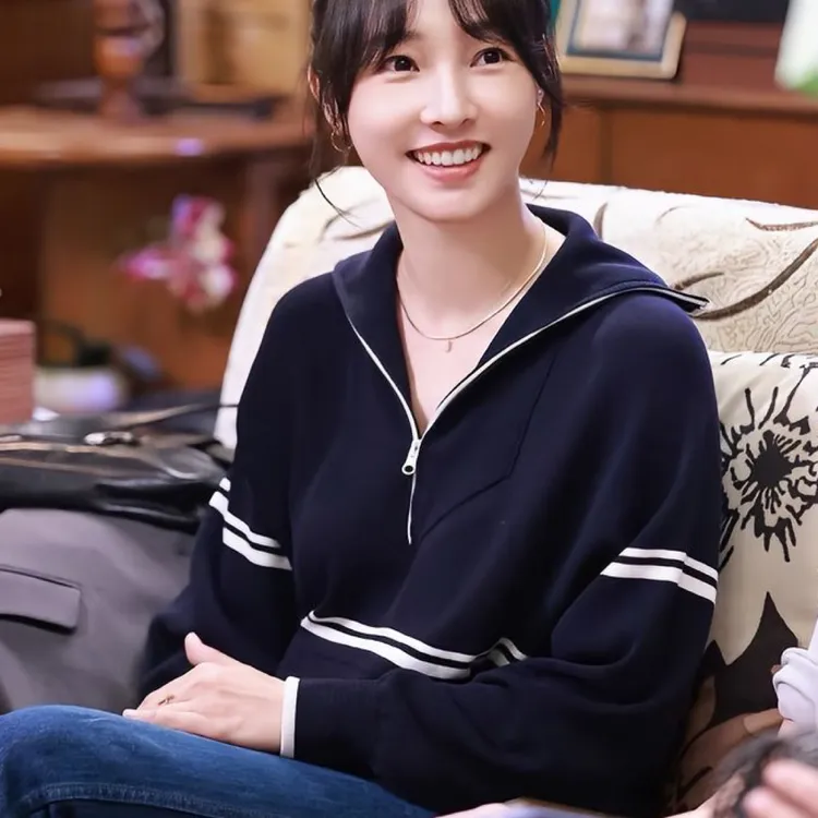 白百何明星同款设计感百搭时尚复古海军风翻领条纹针织上衣女秋