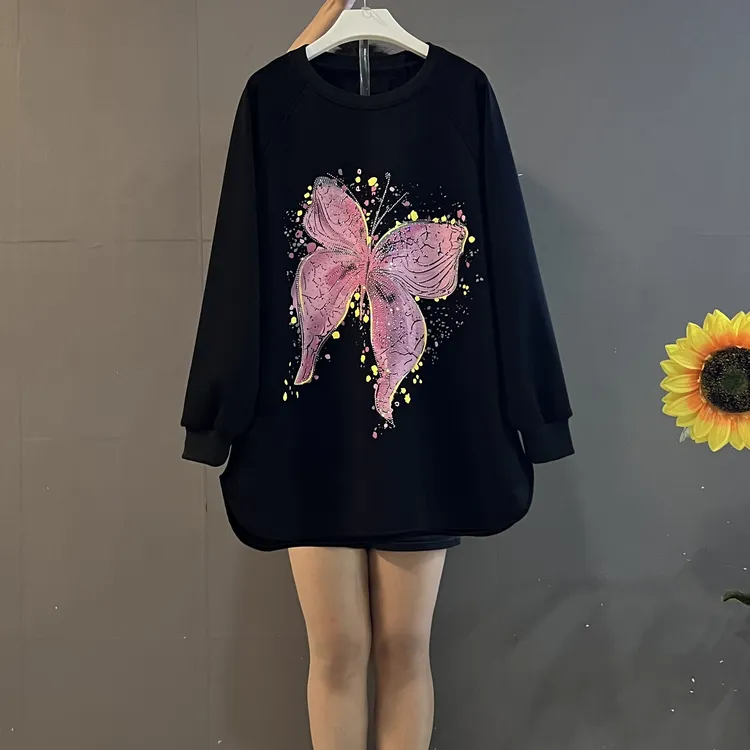 秋季新款时尚重工蝴蝶宽松遮肚加绒加厚中长款洋气卫衣