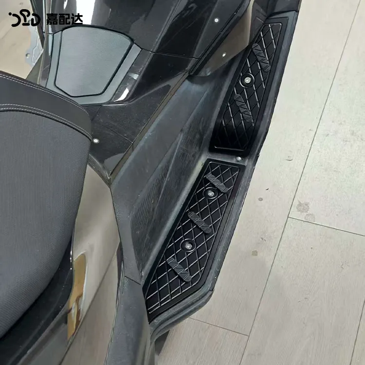 适用本田NWG150改装脚踏板 加厚铝合金防滑脚踏 原车孔位无损安装