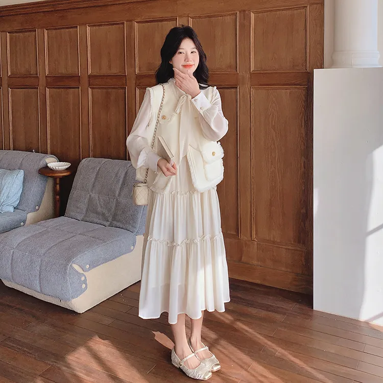 今年流行爆款冷淡系独特别致高级感香槟色连衣裙马甲两件套装裙女