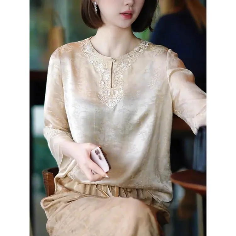 杏色圆领七分袖衬衫女2025秋季新款新中式国风提花轻奢大码上衣潮