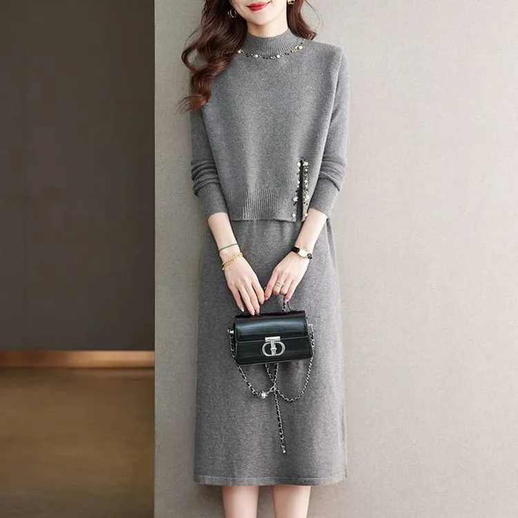 2025新款秋冬时尚高级女装两件套连衣裙配大衣冬裙马甲针织毛衣裙