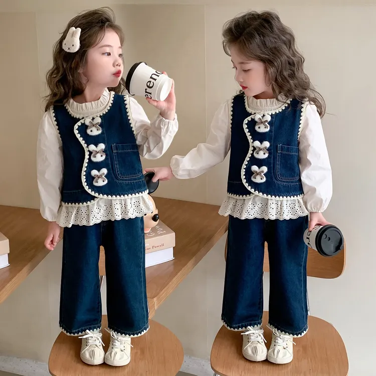 女童秋装套装2025新款小女孩洋气甜美潮衣女宝宝秋季牛仔裤三件套