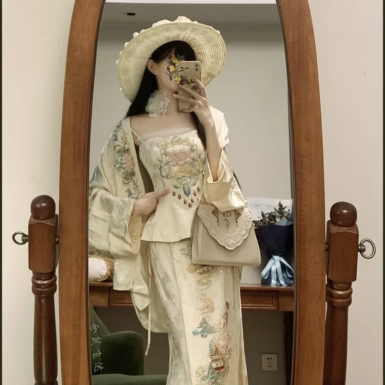 新中式套装国风女改良汉服高端精致刺绣披肩外套吊带半身裙三件套