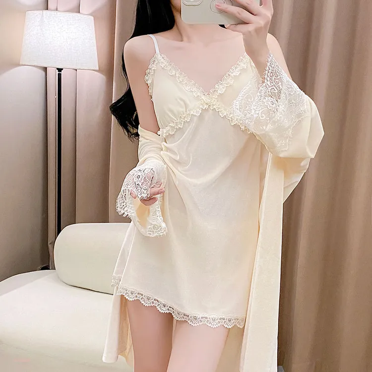 2025年新款金丝绒睡衣吊带三件套家居服蕾丝花边秋冬吊裙性感睡裙