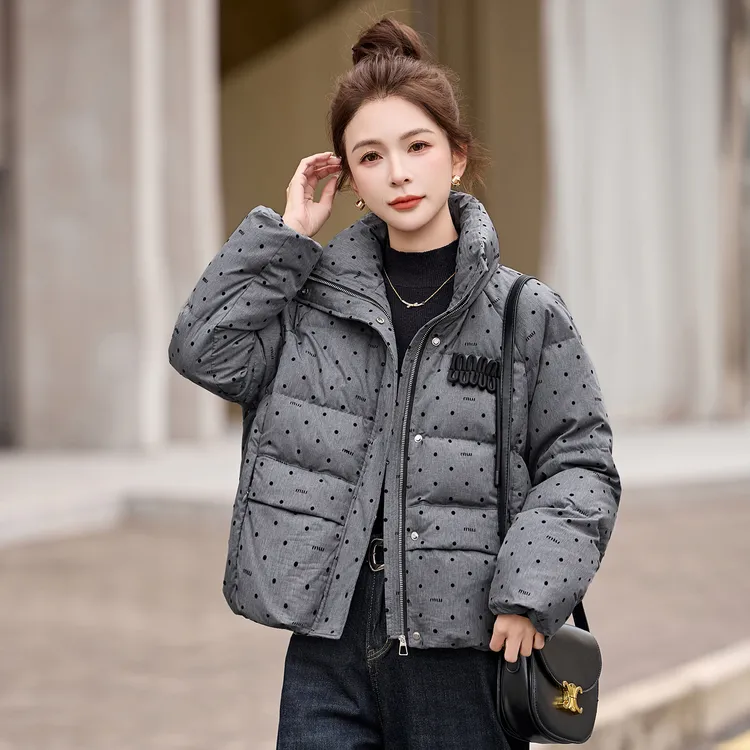 设计感洋气波点羽绒服女装短款2025冬天衣服新款白鸭绒面包服外套