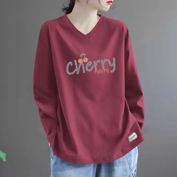 2026年新款大码休闲打底上衣长袖复古纯棉减龄V领印花女文艺t恤