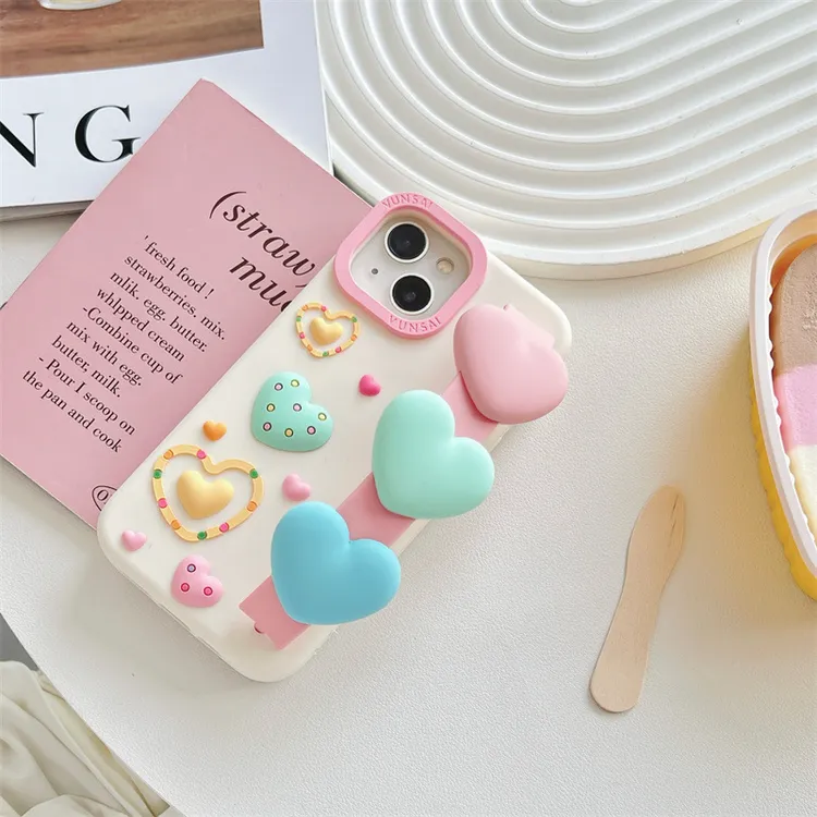 立体爱心手腕带iPhone14/13适用12苹果16/15PROMAX手机壳防摔全包