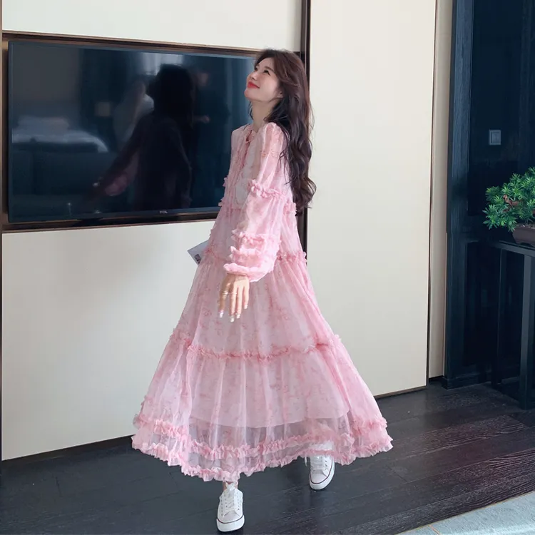 法式氛围感浪漫风连衣裙女2025春秋新款复古温柔风梨型显瘦仙女裙