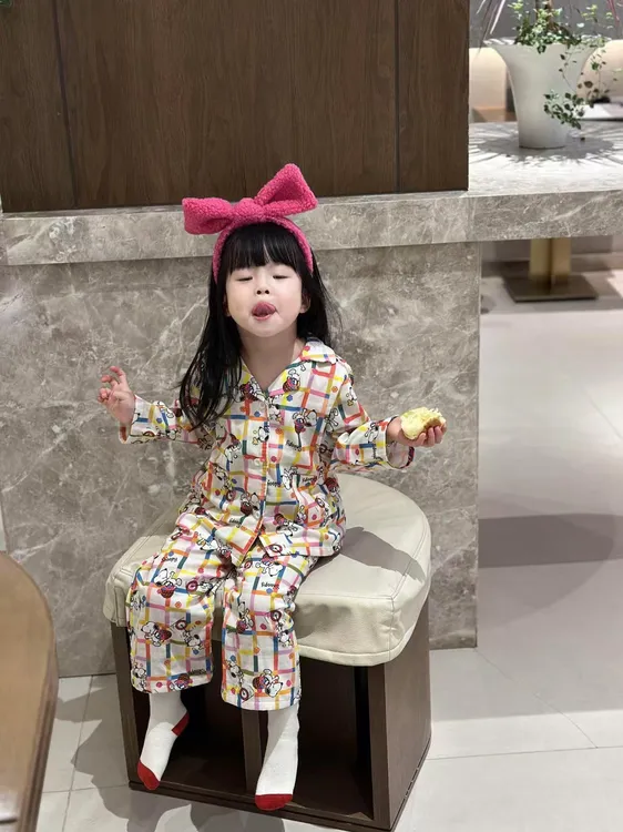 小思家2025年早秋新款女童可爱风卡通史努比家居服睡衣套装