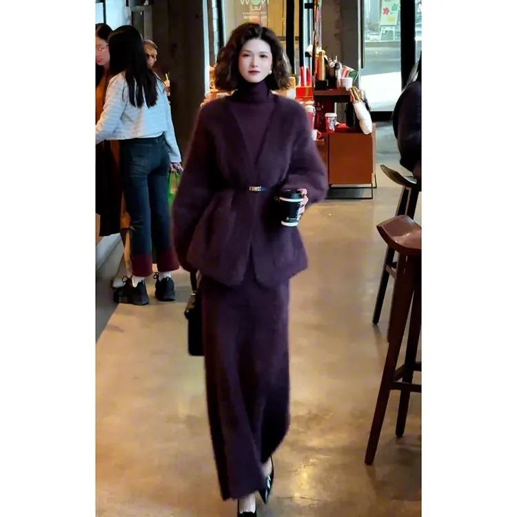 早秋富家千金感穿搭名媛气质高端女神范小香风紫色毛衣连衣裙套装