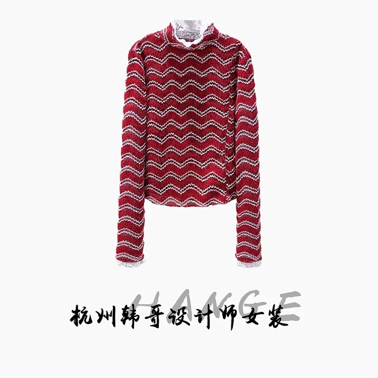 【韩哥女装】2025秋冬新品《燃红》波浪条纹蕾丝高领打底上衣26035-A8