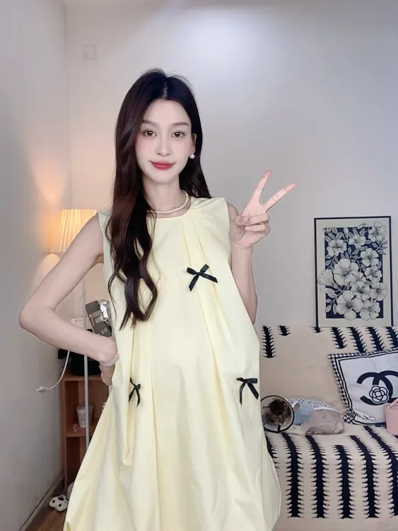2025夏季新款设计感宽松花苞甜美短袖孕妇连衣裙大码