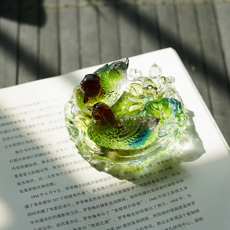 古法琉璃鸳鸯摆件一对可爱适合作为情侣结婚新婚礼物装饰送礼