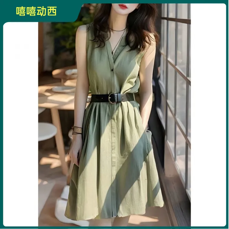 12025军绿色连衣裙夏季新款轻奢感遮肉显瘦今年流行的裙子女款l