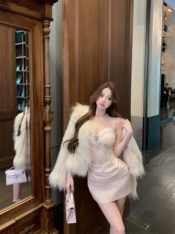 甜辣妹鱼骨掐腰显瘦蕾丝褶皱吊带连衣裙气质纯欲辣妹性感包臀短裙