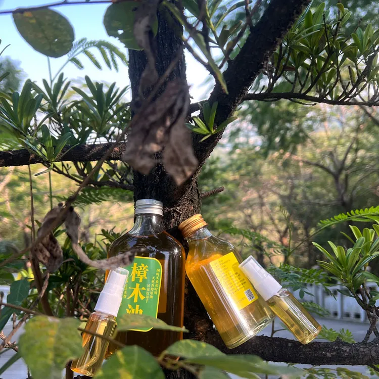 樟木油广西长寿之乡土法蒸馏天然香樟木油樟脑樟树油50ml/500ml