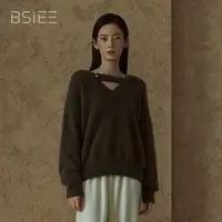 BSIEE本涩领口设计点宽松毛衣