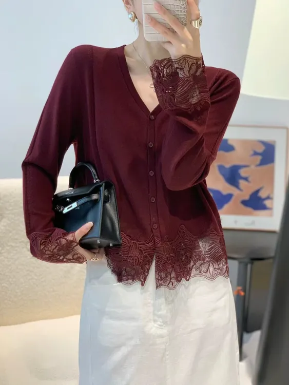 法式复古轻奢风针织开衫女高级感蕾丝拼接设计轻熟气质V领上衣秋
