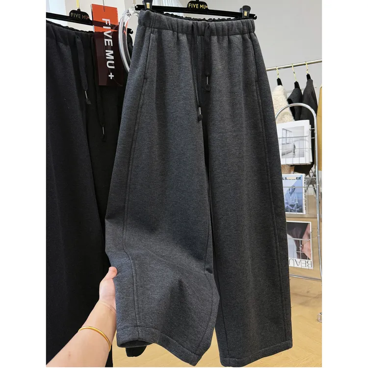 胖妹妹240斤大码韩系松紧腰休闲裤女秋冬加绒加厚卫裤宽松直筒裤