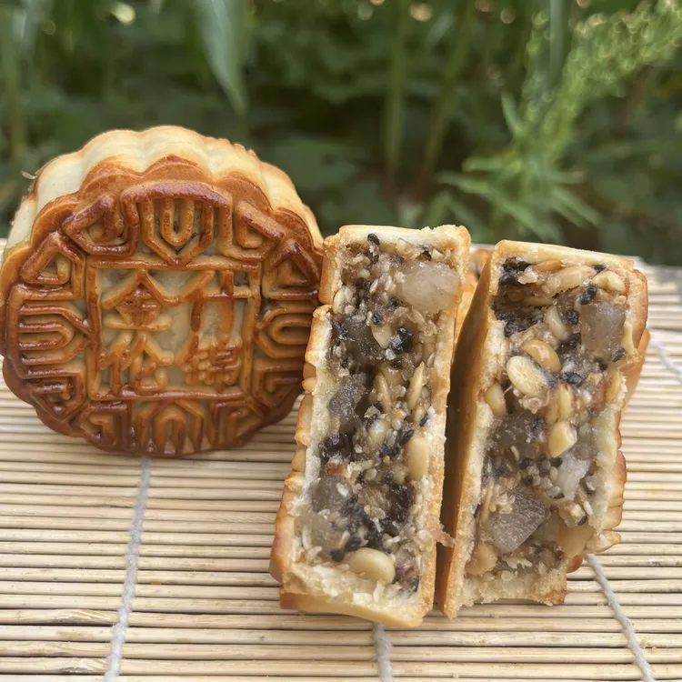 什锦月饼传统味道皮薄馅足中秋糕点马山月饼