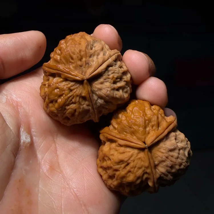 核桃把件铁5号 元宝三棱 款式可选