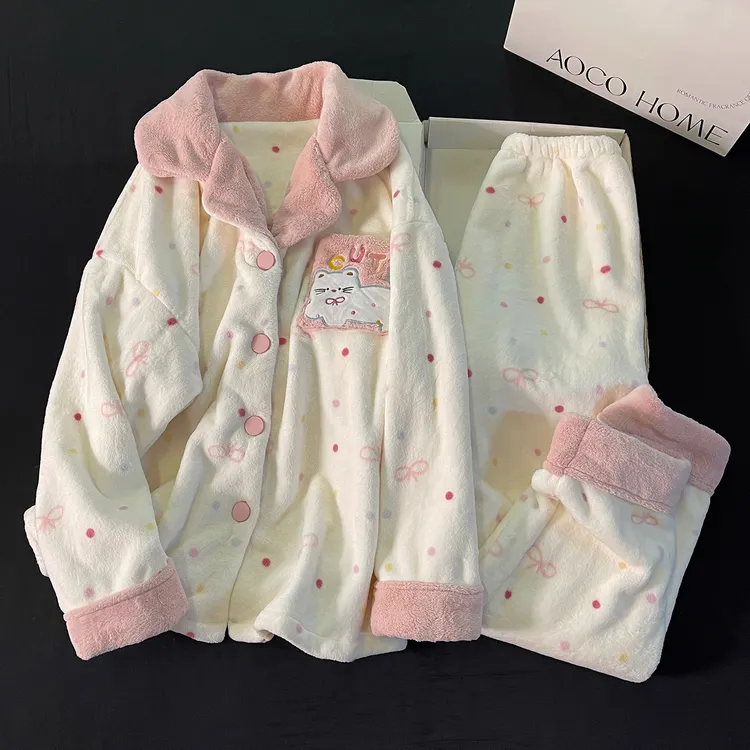 甜美猫咪睡衣女新款冬季加厚保暖法兰绒开衫珊瑚绒少女家居服套装