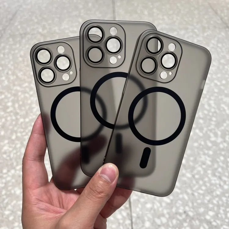 适用iPhone16Pro磁吸冰雾肤感手机壳15Pro自带镜头膜14男女款硬壳