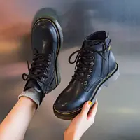 80-222  新款时尚平底系带时装马丁靴四季款