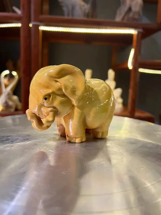 黄杨木雕刻件，动物摆件茶宠手把