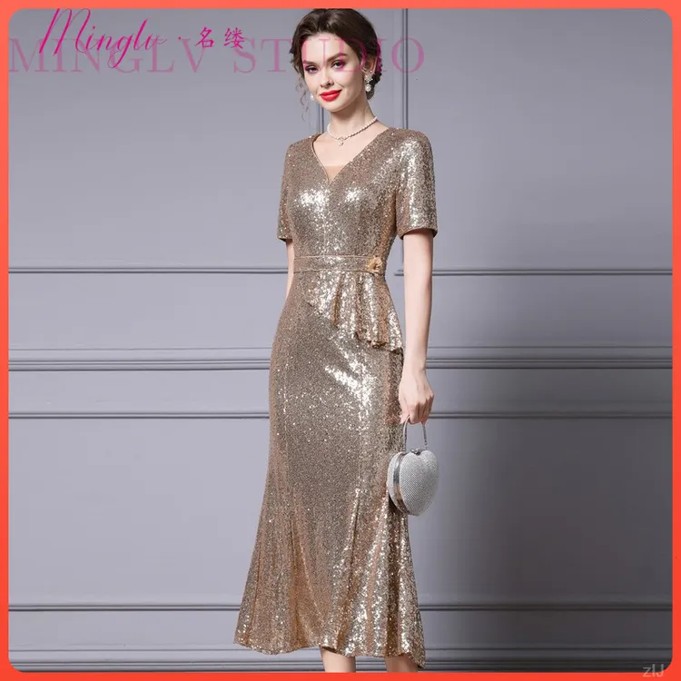 名缕时尚漂亮百搭连衣裙2025年款夏天巨好看的金色亮片包臀长裙子