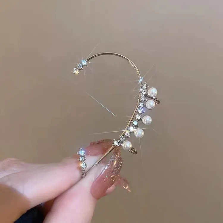 新款轻盈闪钻耳骨夹一体式珍珠贝类满天星女款高级感几何造型电镀