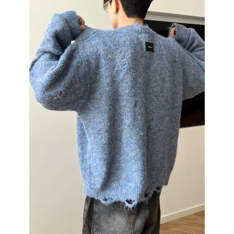 dannyandzee秋冬复古百搭浅蓝色拉毛大破洞破坏圆领套头毛衣846