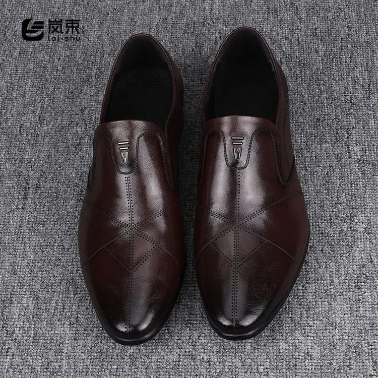 2025新款纯皮瘦版小尖头休闲男皮鞋英伦一脚蹬厚底商务潮鞋发型师