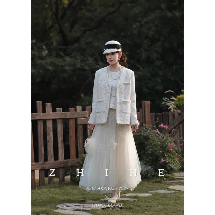 无艳一禾【月光古堡】法式静奢高棉绣珠香风羽绒服+无袖上衣+半裙