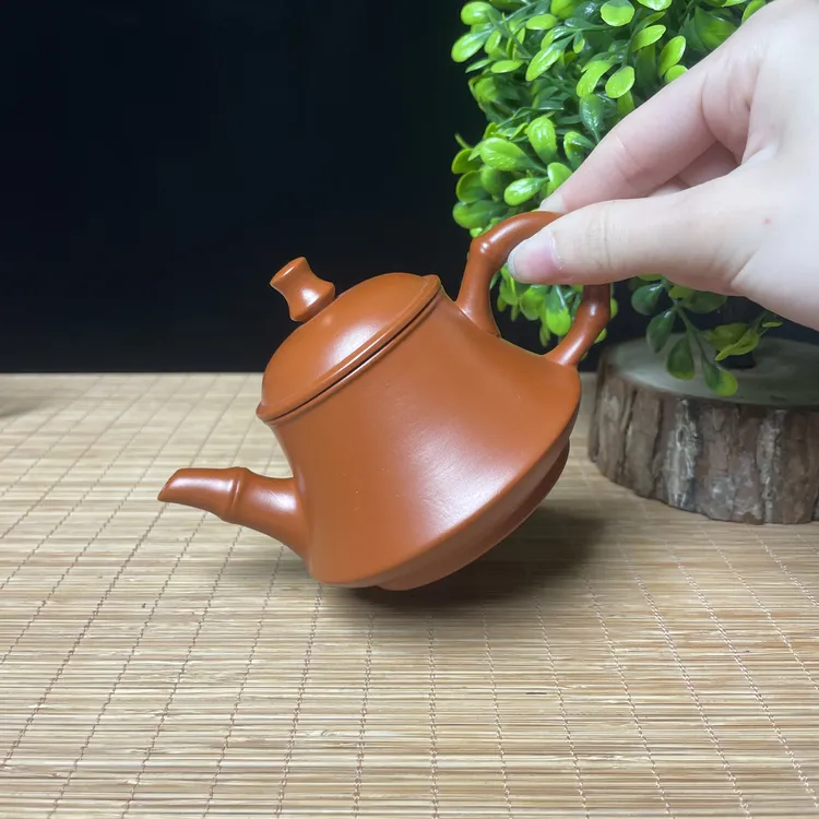 【万壶阁】130-140ml潮州原矿朱泥金钟壶