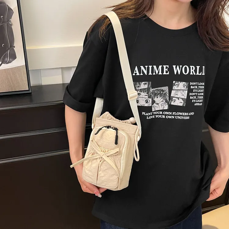 包包女新款斜挎包清纯甜美港风学生运动挎包简约百塔休闲手机包女