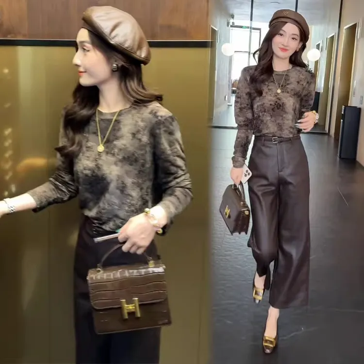 时尚套装女2025秋季新款洋气显瘦扎染长袖打底衫皮裤阔腿裤两件套