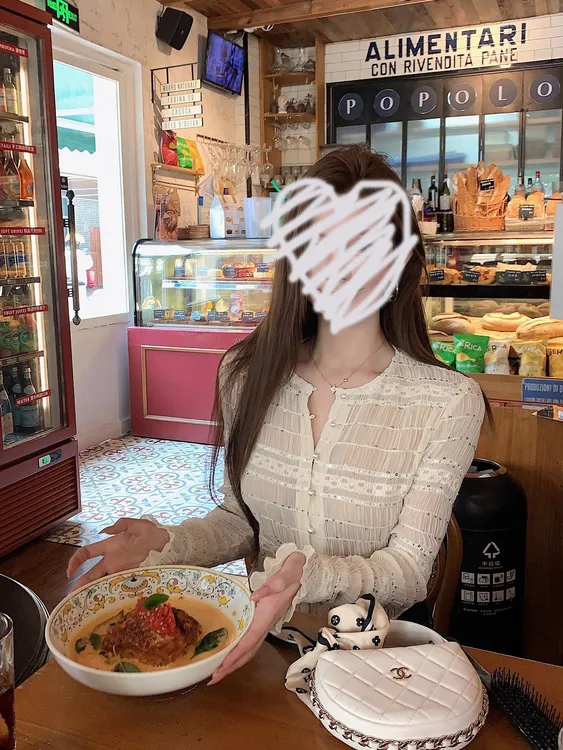 韩系千金风蕾丝珠片长袖开衫女春秋新款小众镂空薄款气质衬衫上衣
