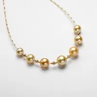 18k金海水南洋金珠七珠渐变微笑项链9-12mm