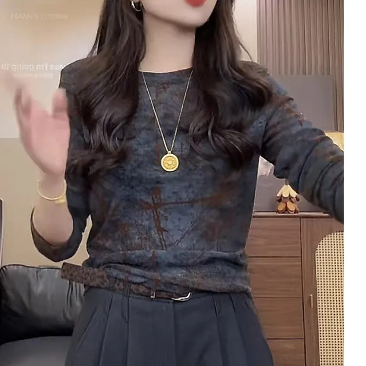 【涂鸦设计】2025秋季小性感时尚气质显瘦百搭长袖T恤女洋气上衣潮