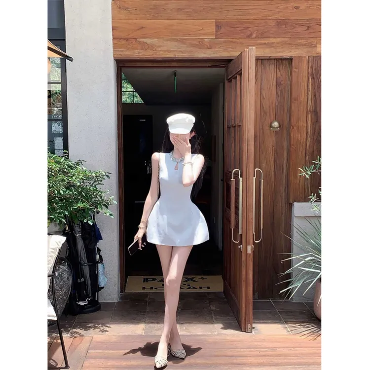 【首尔千金】显瘦小个子夏季法式连衣裙E25Q2139