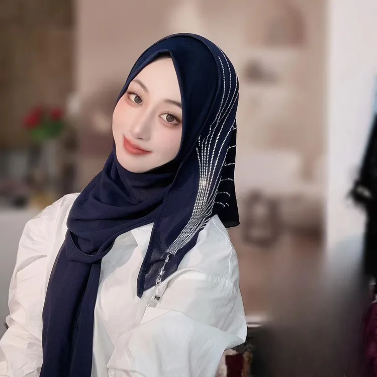 韩菲尔新款韩版闪钻流苏链条套头绕巾女士纱巾