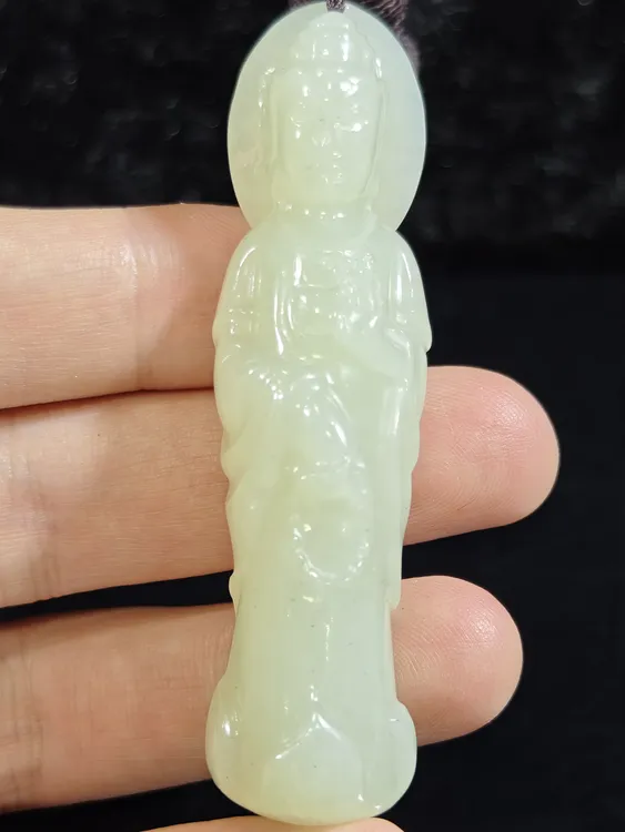 旧藏天然和田玉水滴观音吊坠39克73*18*16mm